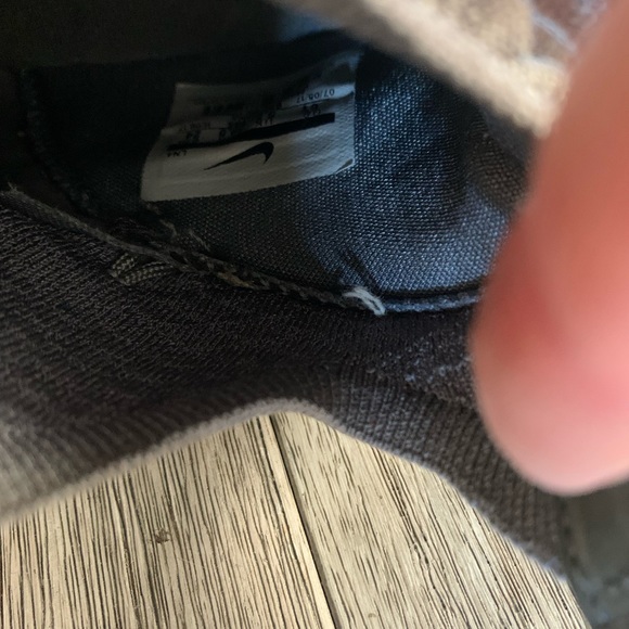 Nike Lebron James basketball shoes barely used in very good condition - Picture 5 of 5